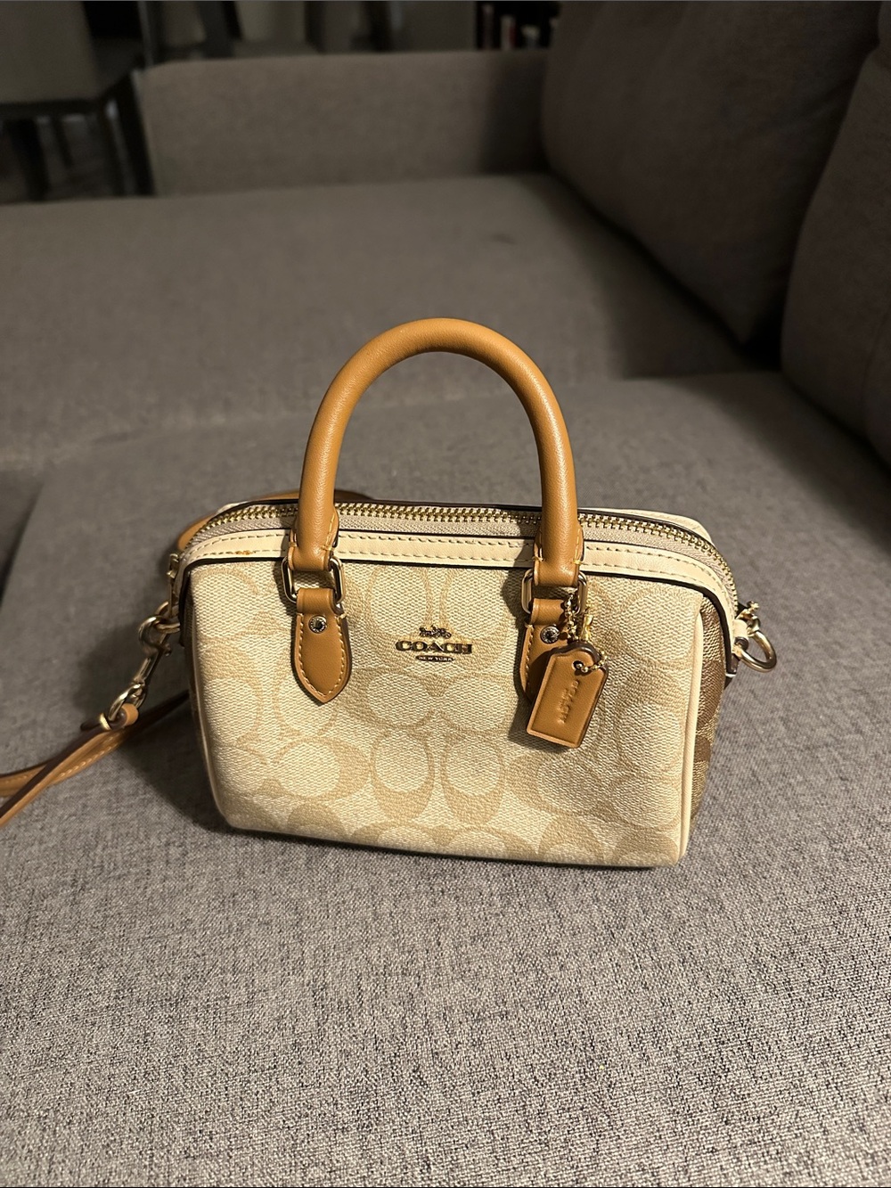 Coach Mini Please read comments